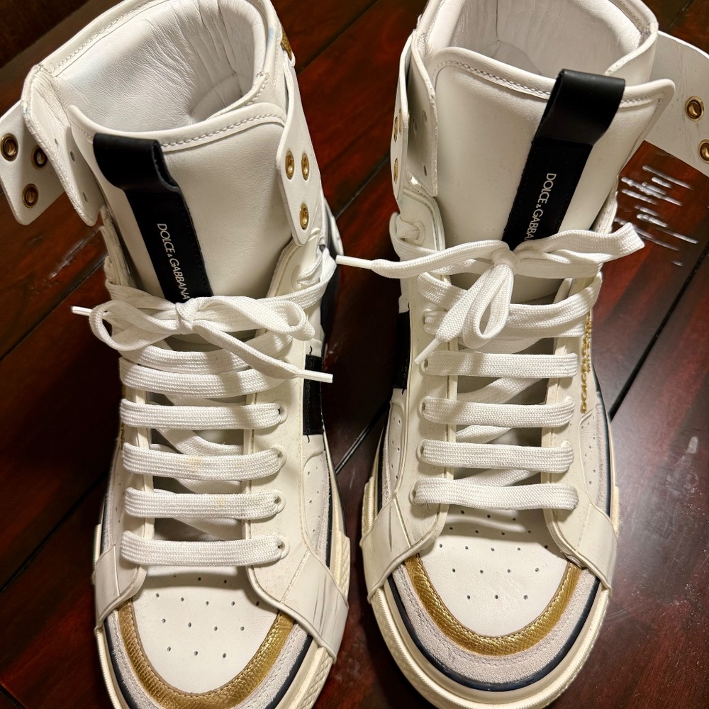DOLCE & GABBANA HIGH TOP MENS WHITE SNEAKERS WITH GOLD TRIM - Picture 4 of 4